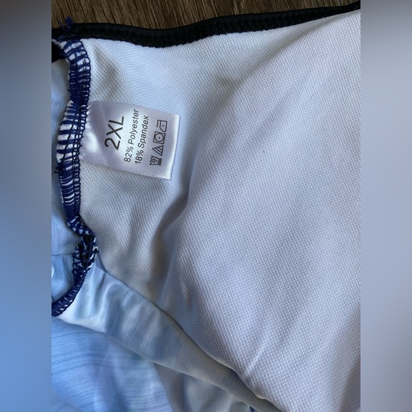 Women’s one piece bathing suit , 2XL - Picture 5 of 7